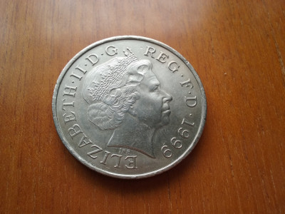 2000-Anglia-Reg.Elisabeta-5 pounds foto