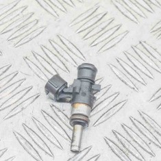 Injector de combustibil VW GOLF VII 5G1, BQ1, BE1, BE2 2014 OEM: 06L906031A,0280158266 12560214