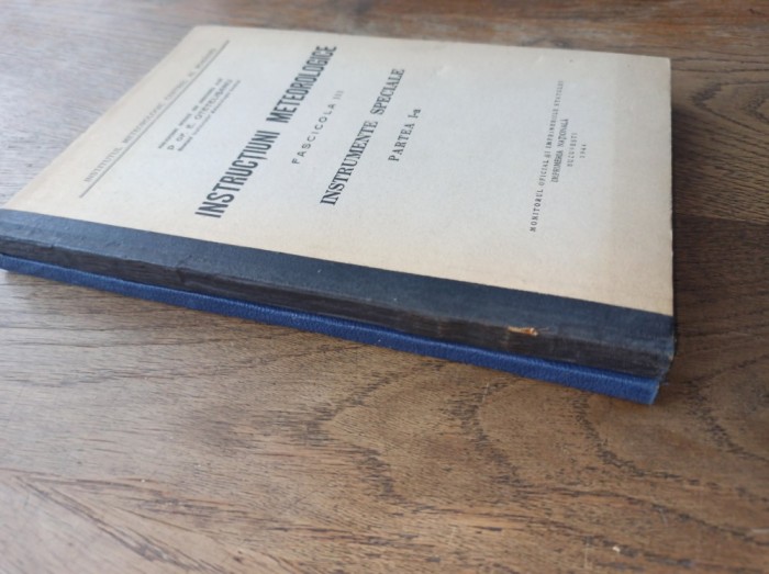 INSTITUTUL METEOROLOGIC CENTRAL AL ROMANIEI- Prof. E.OTETELISANU, LOT DOUA CARTI INTERBEICE, METEOROLOGIE, 1944-1945