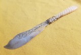 CUTIT CU LAMA DIN ARGINT SI MANER DIN SIDEF -PERIOADA VICTORIANA ANGLIA SECOL 19