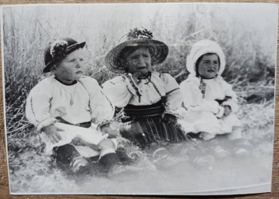 Copii in port, anii &amp;#039;30// reproducere de epoca foto