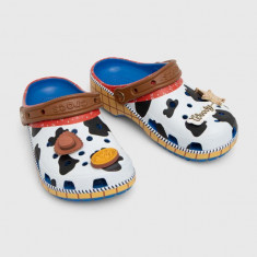 Crocs papuci Toy Story Woody Classic Clog femei, 209446