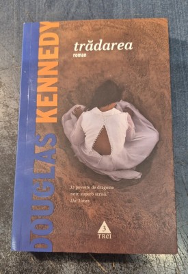 Tradarea Douglas Kennedy foto