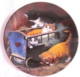 FARFURIE DECORATIVA PORTELAN DECORATA CU PISICI - PISICA 18 CM