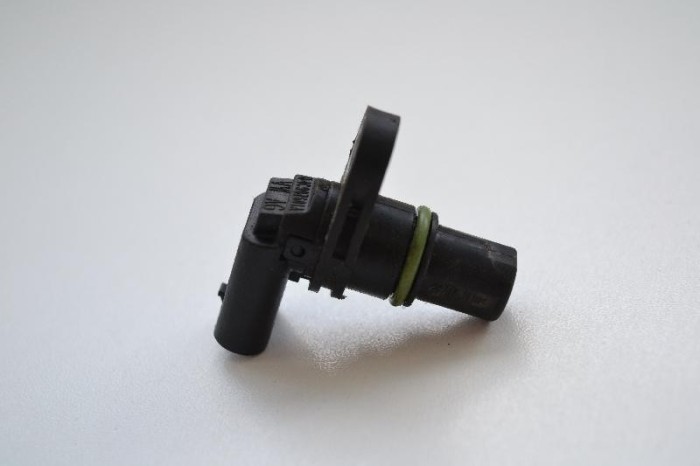 Senzor de poziție ax cu came AUDI A3 8V1, 8VK 2015 OEM: 04C907601A 2375860