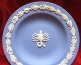 FARFURIE PORTELAN ENGLEZESC WEDGWOOD BLUE JASPERWARE ZODIA SCORPION 11 CM