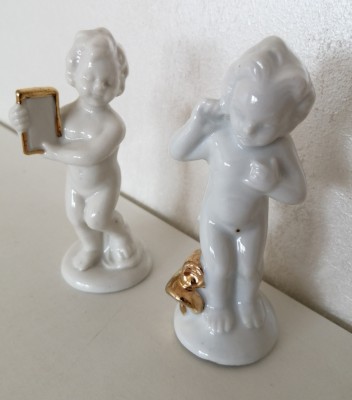 Doi ingerasi pereche ingeri bibelouri ceramica vintage copii scriptura trambita foto