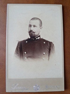 Fotografie tip CDV, militar 1893, fotograf Spirescu, premiat la Expozitia Universala de fotografie de la Geneva foto