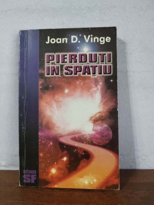 Joan D. Vinge &ndash; Pierduti in spatiu