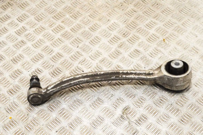 Braț inferior dreapta față TESLA MODEL S 2017 OEM: P1041575-00-B 17016106