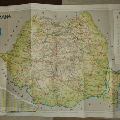 harta turistica a romaniei - dimensiuni 66/47 cm - din anul 1977 - limba engleza
