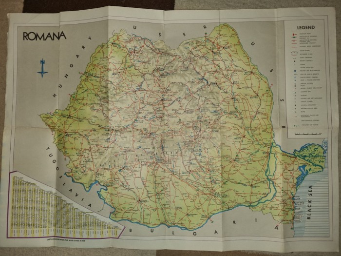 harta turistica a romaniei - dimensiuni 66/47 cm - din anul 1977 - limba engleza