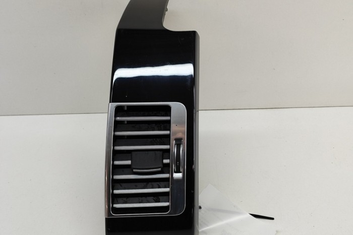 Gura de ventilație planșa de bord LAND ROVER RANGE ROVER IV L405 2012 OEM: CK52-046B30-AC | 23615487