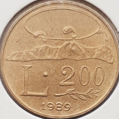 2676 San Marino 200 Lire 1989 16 centuries of history - The coin km 238 foto