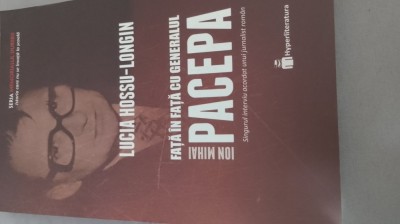Lucia Hossu Longin - Fata in față cu generalul Pacepa foto