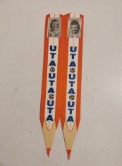 2 semne de carte UTA ARAD (legate intre ele) cu imaginea a 2 jucatori de fotbal, vintage, print pe carton