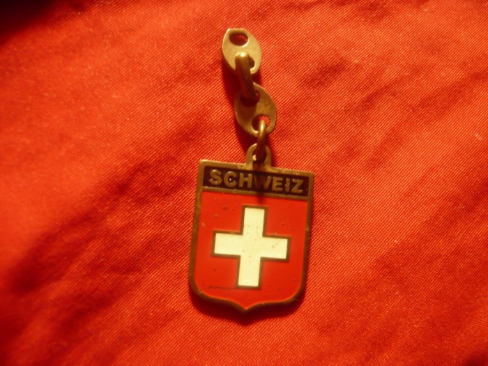 Breloc vechi (fara inel) Elvetia - Emblema , dim.=2cm ,metal si email
