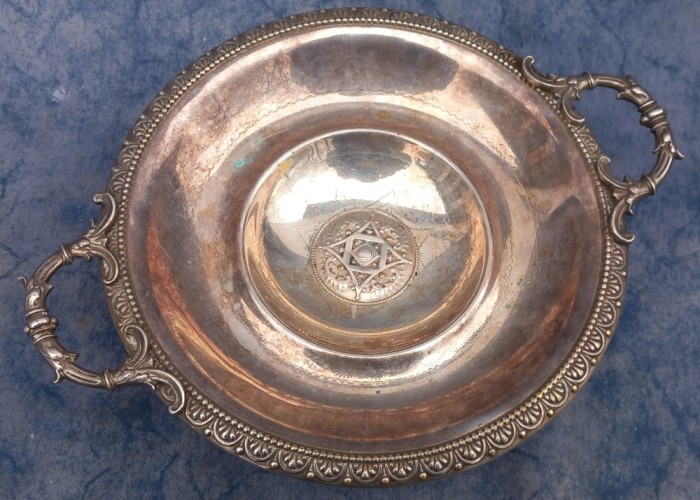 fructiera veche din alama argintata