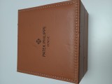 Vand cutie ceas PATEK PHILIPPE, stare buna !! doar cutia se vinde!!