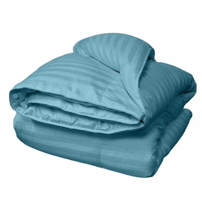 Pilota matlasata cu umplutura microfibra si invelis din damasc pentru iarna, 400 g/m?, Turcoaz, 180x210 cm