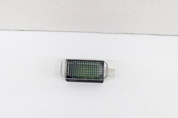Iluminare interioară AUDI A6 C8 Avant 4A5 2019 OEM: 4E0947415 20301095