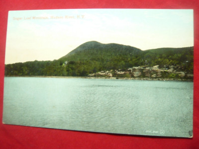 Ilustrata color SUA inc.sec.XX -Sugar Loaf Mountain Hudson River NY foto