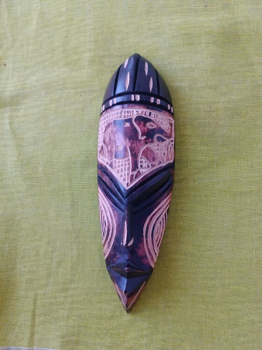 Masca africana din lemn masiv, femeie