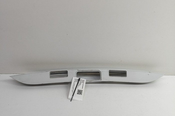 Ornament lampa număr de &icirc;nmatriculare PORSCHE CAYENNE 9Y0/9Y3 2019 OEM: 9Y0827574B | 30620913