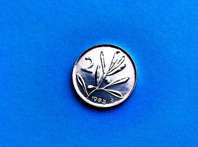 2 Lire 1983 Italia-UNC-in realitate arata bine! foto