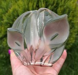 SOLIFLORA-VAZA VINTAGE DIN STICLA MASIVA CU MODEL FLORAL IN RELIEF