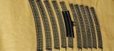 10 bucati linii sine curbe ( 1 contact ) profil l - 16.5 mm / scara Ho lungime 23 cm MEHANO ( made in slovenia )