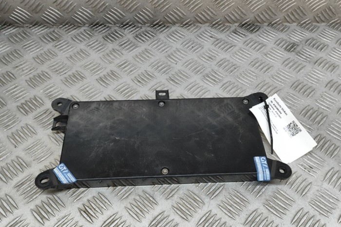 Modul de confort TESLA MODEL X 2018 OEM: 1043900-00-E | 30386354