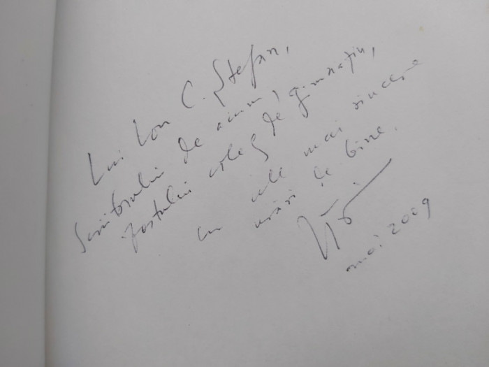 O ZI DIN VIATA UNOR PIERDE-VARA DE LUX.VASILE TONOIU CU DEDIC.SI SEMNATURA2009S1