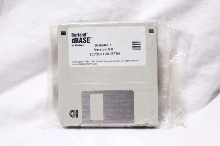 Software PC Borland dBase for Windows Version 5.0 - 3.5" floppy disk x 7 - noi