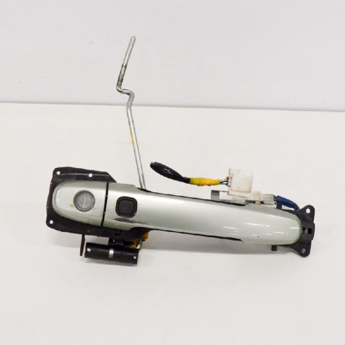M&acirc;ner exterior ușă st&acirc;nga față TOYOTA PRIUS Hatchback _W2_ 2007 10496575