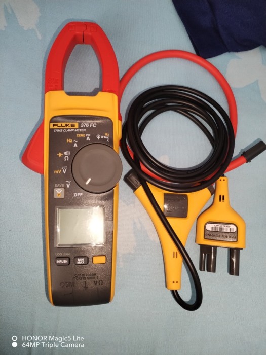 V&acirc;nd Clamp Meter