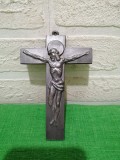 Vechi CRUCIFIX suedez model FRODING , realizat din staniu / cositor decorat in relief , cruce , marcat