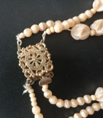 Margele vechi vintage plastic rasina incheietoare veche lant bijuterie colier