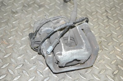 Etrier de fr&amp;acirc;nă dreapta spate BMW X3 F25 2015 3031030 foto