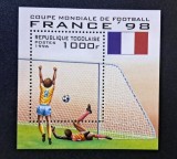 Togo 1996 - Coliță Filatelică &bdquo;Campionatul Mondial de Fotbal Franța '98 / Bucurie de Gol și Drapelul Franței&rdquo; 1 Valoare Neștampilat - Cod: -SW13