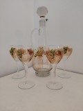 Set vintage decantor și 4 pahare pentru vin alb &ndash; pictat manual, Rom&acirc;nia, anii &#039;70-&#039;80