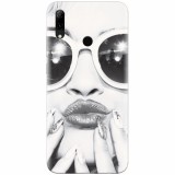 Husa silicon pentru Huawei P Smart 2019, Black And White Portrait Blonde Model In Fashion Sunglasses