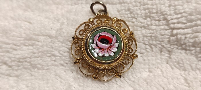 MEDALION din MICROMOZAIC VENETIAN manopera EXCEPTIONALA forma FLOARE splendid