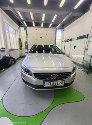 Volvo v60 foto