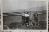 Fotografie, grup in excursie la Poiana Marului, 1956